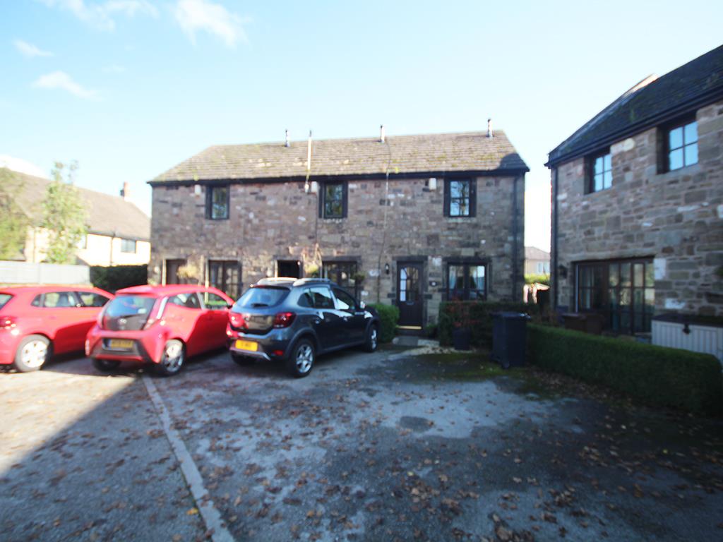 2 bedroom end terrace house For Sale in Colne - IMG_4902.jpg